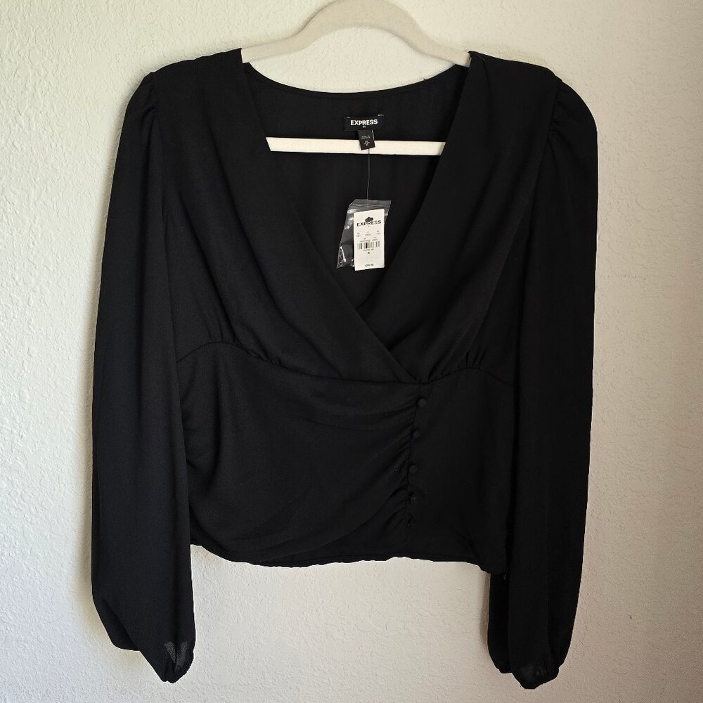 Express Black Size Medium Cropped V-Neck Button Blouse *NWT*